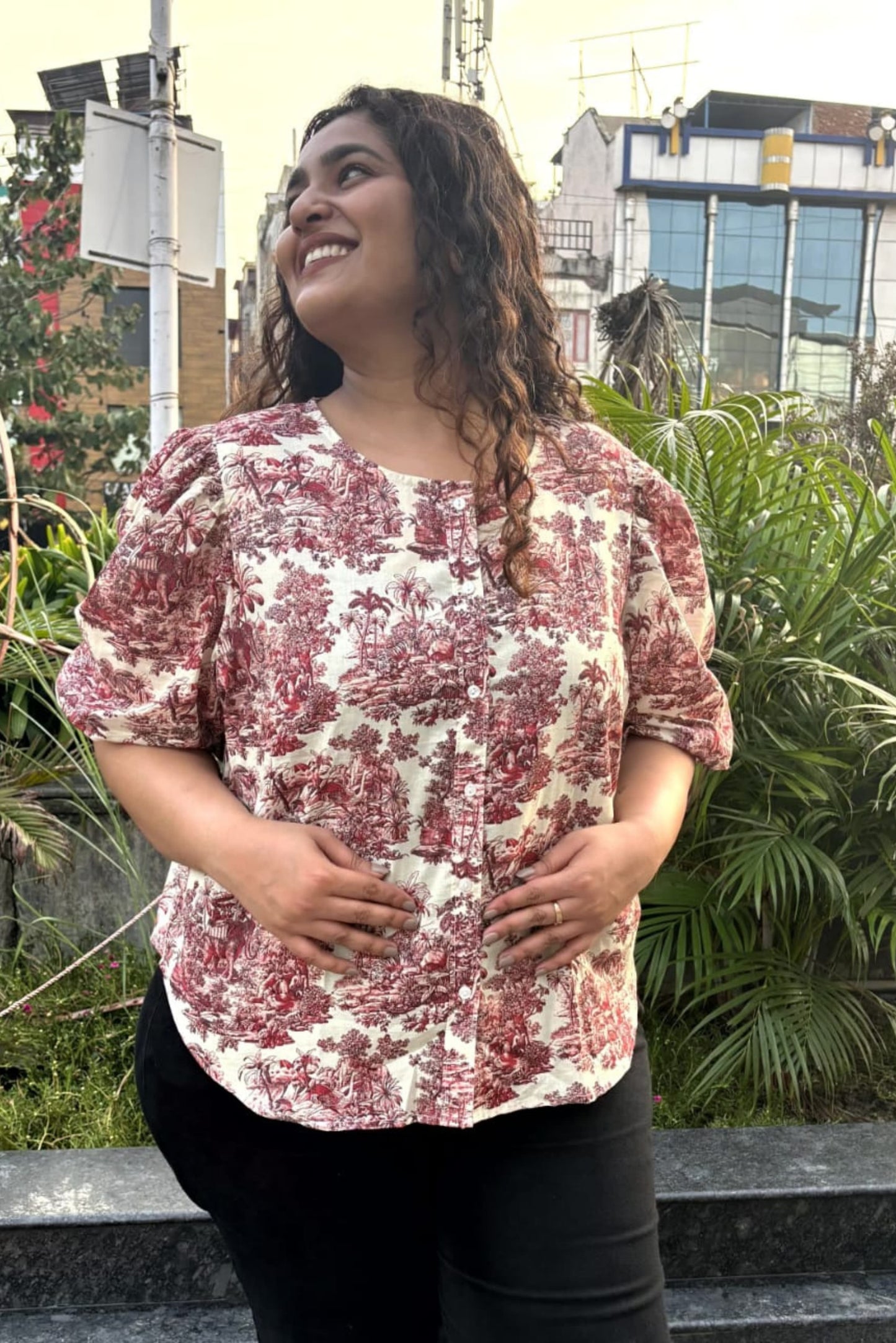 Vintage Toile Wild Grid Buttoned Top